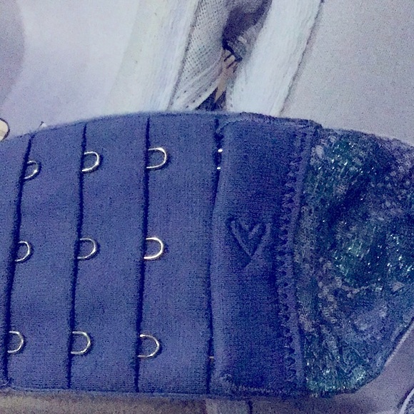 Lingerie Sale💋Sexy Mermaid 🧜♀️ shimmer tanzanite purple VS bra! Size 38D 😻👏 - Picture 5 of 7